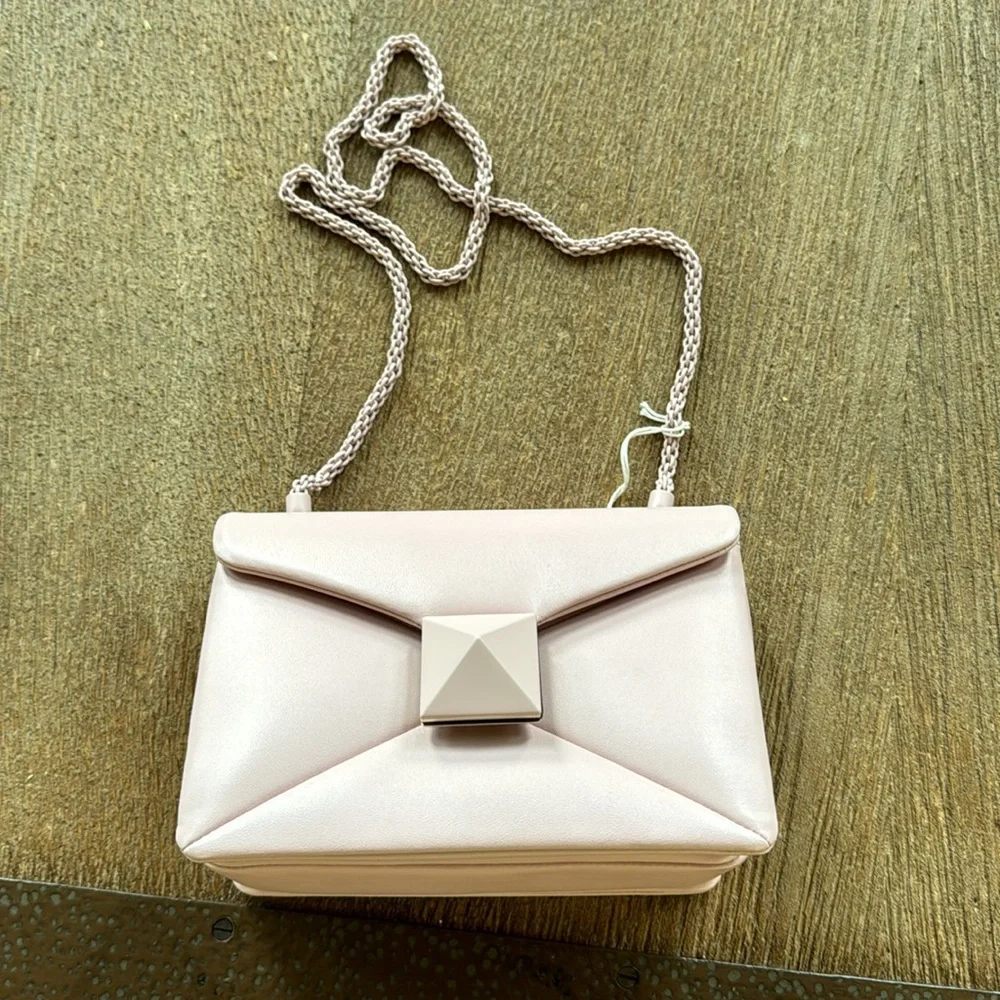 Valentino rockstud rose quartz pale pink pastel Roman stud pink crossbody bag